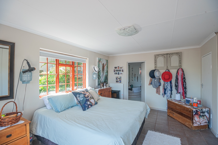 4 Bedroom Property for Sale in Fraaiuitsig Western Cape